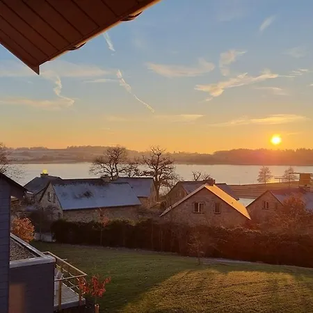 Le Vue Lac, De L'eau D'heure Aldeamento Turístico *