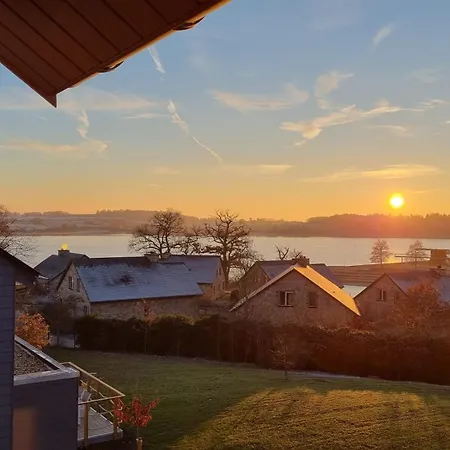 Le Vue Lac, De L'eau D'heure